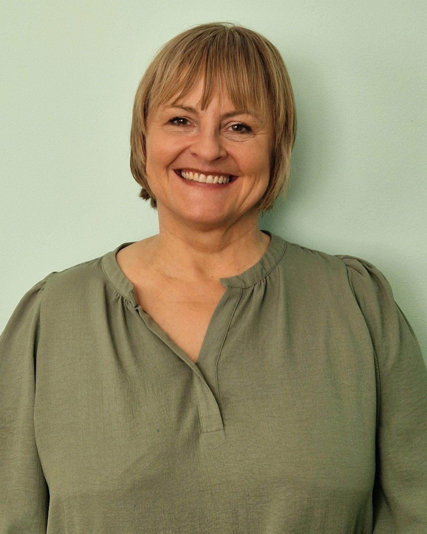 Sara Caswell-Harrison